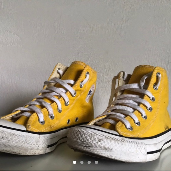 dirty yellow converse